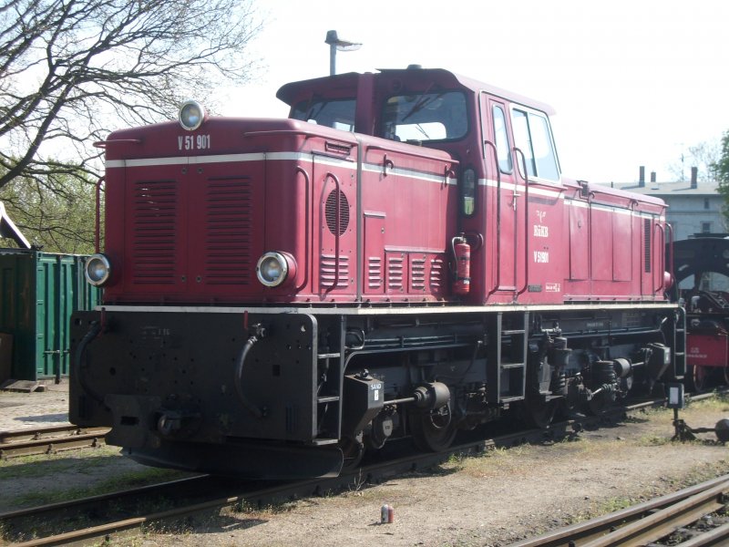 Schmalspurdiesellok V51 901 in der Einsatzstelle Putbus. 
