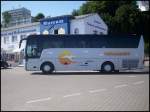 Van Hool T911 von Heusser aus der Schweiz im Stadthafen Sassnitz.
