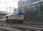 Die Class 66 PB15 von Railtraxx BVBA rangiert in Aachen-West bei sch�nem Winterwetter am 27.1.2012.




