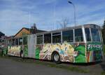 (261'223) - Zeughausbus, Uster - Volvo/Hess (ex Fritschi, Uster; ex VBL Luzern Nr. 101) am 12. April 2024 in Uster, Zeughausareal