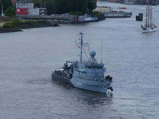 (275'062) - Schiff auf der Elbe am 8.