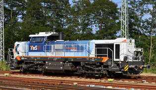 Netzwerkbahn Sachsen GmbH, Dresden mit der geleasten Nexrail AssetCo Srl vossloh DE 18 Lok [NVR-Nummer: 92 80 4185 110-8 D-NXRL] bei Rangierttigkeiten/Umsetzen Hhe Bahnhof Ruhland am