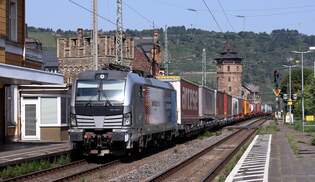Railpool/TankMatchRail 193 994-1 mit dem  Arcese  KLV fhrt hier durch Oberwesel Richtung Bingen am Rhein.