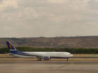 CP-2881 Boliviana de Aviacion Boeing 767-33AER.