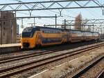 NS Triebzug DD-IRM-IV 9404 Gleis 5 Leiden Centraal 18-03-2025.