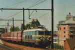 NMBS 2508 hllt am 15 Mai 2002 mit ein Spitzverkehrszug in Antwerpen-Dam.