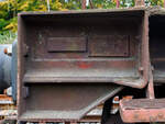 ANF Industrie Fabrikschild an dem vierachsigen offenen Drehgestell-Schttgutwagen mit dosierbarer Schwerkraftentladung, 31 80 6940 387 D-DB, Gattung Facs 124 (ex DR Gattung Eads-y), der DB Cargo