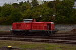 212 094-7  war beim umsetzen um ihren Schienendampfer in Neckarelz am 4.10.2025