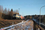 218 446-3 dorchfhrt Rslau mit dem RE2 RE4858 Mnchen - Hof 29.12.24