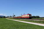 101 001 mit einem  Rheingold  auf dem Weg nach Salzburg.