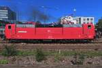 Am 19 September 2025 steht SEL 181 218 in Himbeerrot in Gppingen.