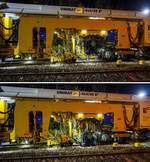 Die Baustelle Bahnhof Herdorf am Abend des 26 Oktober 2025, nun ab 20:40 Uhr wird die neue Weiche 3, beim Bahnhof/Stellwerk Herdorf Fahrdienstleiter (Hf), gestopft.