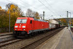 Die 185 352-2 (91 80 6185 352-2 D-DB) der DB Cargo AG fhrt am 16 Oktober 2025, mit einem gemischten Gterzug durch den Bahnhof Kirchen/Sieg in Richtung Kln.