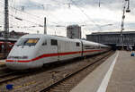 Der ICE 1 – Tz 106 „Itzehoe“ ein Langzug mit 12 Mittelwagen (2006 bis 2025) und den Triebk�pfen 401 006 und 401 506 am 06 Juni 2019 im Hauptbahnhof M�nchen.