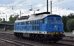 Bahnbetrieb Gera GmbH, Gera mit ihrer  07-450  Name:  Blue Lady  (NVR:  92 80 1233 450-6 D-GERA ) am 20.08.25 Hhe Bahnhof Schnefeld.