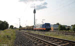 187 319-9 zieht mit einem Holzzug nach Deggendorf Hengersberg durch Nrnberg Hohe Marter.
