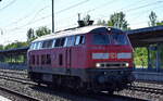 berraschung, DB Regio AG, Fahrzeugnutzer: DB RegioNetz Verkehrs GmbH, SdOstBayernBahn mit ihrer  218 417-4  (NVR:  92 80 1218 417-4 D-DB )  am 19.08.25 Hhe Bahnhof Schnefeld.