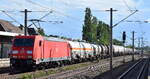 DB Cargo AG, Mainz mit ihrer  185 285-4  [NVR-Nummer: 91 80 6185 285-4 D-DB] und einem gemischten Gterzug am 16.07.25 Hhe Bahnhof Luckenwalde.