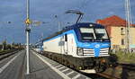 ČD - Česk drhy a.s., Praha [CZ] mit der geleasten Rolling Stock Lease s.r.o., Vectron  193 978-4 ,Name:  Kristn  [NVR-Nummer: 91 80 6193 978-4 D-RAILL] und einem EC