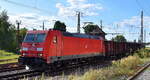 DB Cargo AG, Mainz [D] mit ihrer  185 280-5  [NVR-Nummer: 91 80 6185 280-5 D-DB] und einem gemischten Gterzug am 26.08.25 Hhe Bahnhof Frankfurt/Oder.