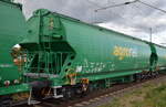 Drehgestell-Schttgutwagen mit Schwenkdach und dosierbarer Schwerkraftentladung fr Getreidetransporte vom tschechischen Einsteller Railco a.s.