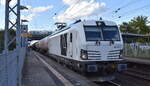 dispo-Tf Rail GmbH, Berlin [D] mit der geleasten nortrail Vectron Dual Lok  248 076  [NVR-Nummer: 90 80 2248 076-2 D-NRAIL] und einem Ganzzug Druckgaskesselwagen (fr Propangas) am 12.09.25