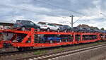 Doppelstockwaggon (Wageneinheit) fr den Automobiltransport fr die DB Cargo Logistics GmbH im Einsatz mit der Nr.