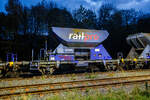 Zweiachsiger offener Schttgutwagen mit dosierbarer Schwerkraftentladung (Schotterwagen) 23 84 6437 160-5 NL-RP, der Gattung Fccpps, der voestalpine Track Solutions Netherlands B.V.