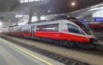 Am 26 Augustus 2021 steht 4124 032 in Wien Hbf.