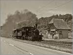  Gestern und heute : Mit einem Dampfzug der  Emmentalbahn  auf der Fahrt nach Wasen i.