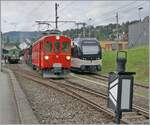 Les chemin de fer disparus - Die verschwundenen Bahnen (RhB Bellinzona -Mesoco 1907 - 2016) der RhB Bernina Bahn ABe 4/4 I 35 der Blonay Chamby Bahn rangiert in Blonay um seinen Personenzug 3571 nach