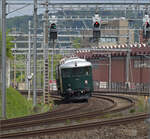 Zum Fest 150 Jahre Nationalbahn durfte Bm 4/4 II 18451 nach einer kleinen Ewigkeit von 9 Jahren endlich wieder an die frische Luft und wurde von Ae 3/5 10217 an ihren frheren Einsatzort nach