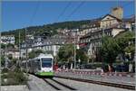 Der TransN Be 4/8 32 erreicht als Regionalzug R 15 5675 von Boudry kommend sein Ziel Neuchtel Place Pury Littorail.