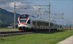 RABe 523 051 bei Neumatten, Oberbuchsiten.
