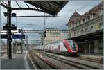 Ein SBB RABe 502  Twidexx  als IR 15 von Genve nach Luzern erreicht Lausanne.
