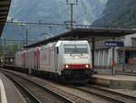 XR 185 578 verlsst am 6 Juni 2009 mit ein LGAG und zwei TRAXXen Erstfeld.