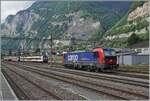 Die (gemietete) SBB Cargo 193 051 rangiert in St-Maurice.