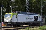 Regiobahn Bitterfeld Berlin GmbH, Bitterfeld-Wolfen [D] mit der Vectron Dual Lok  248 033  [NVR-Nummer: 90 80 2248 033-3 D-RBB] am 17.06.25 Hhe Bahnhof Ruhland.