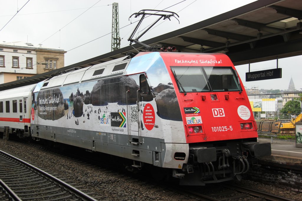 101 025-5 am 27.06.2012 in Wuppertal Hbf
