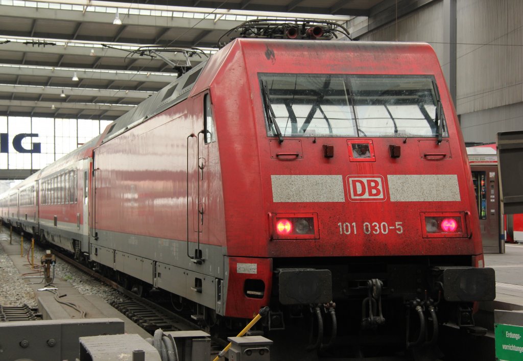 101 030-5 am 25.07.2012 in Mnchen Hbf