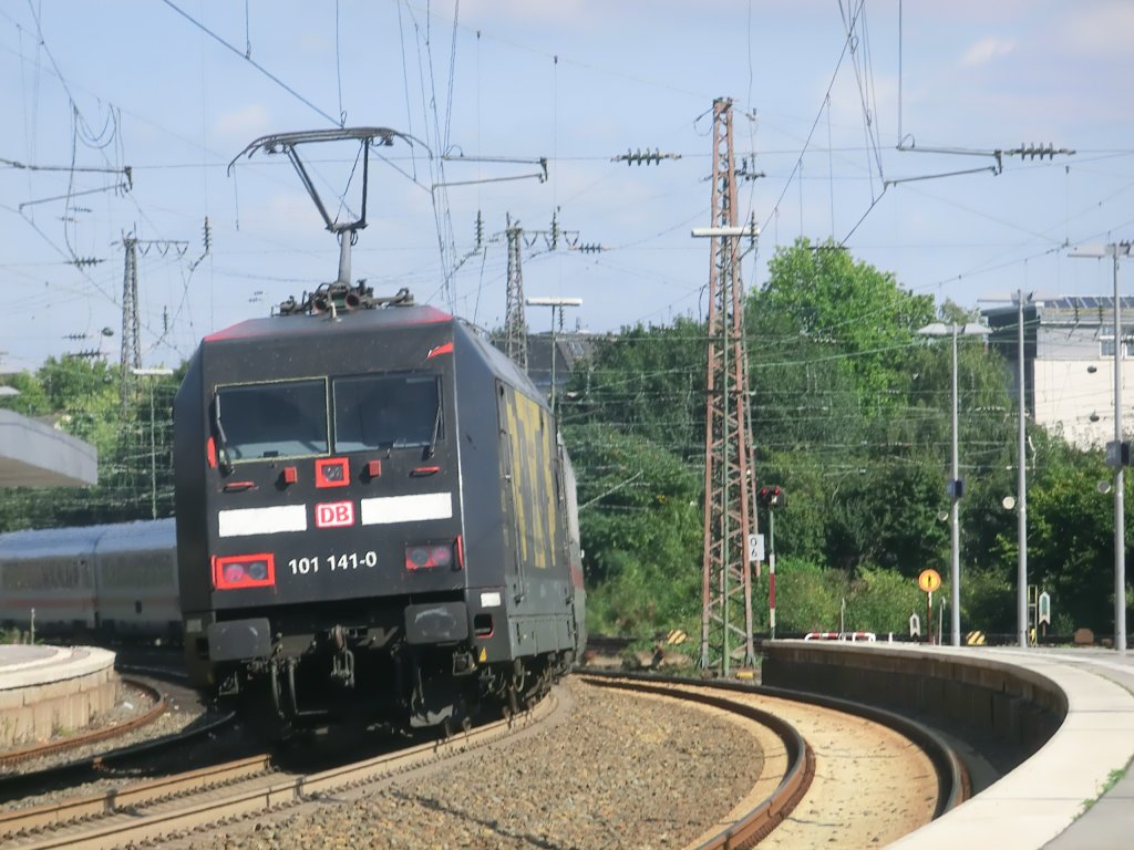 101 141 am 8.9.12 in Essen HBF