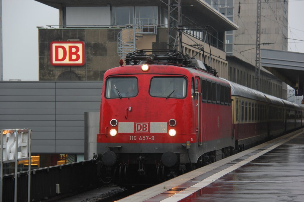 110 457-9 in Essen Hbf am 3.06.2012