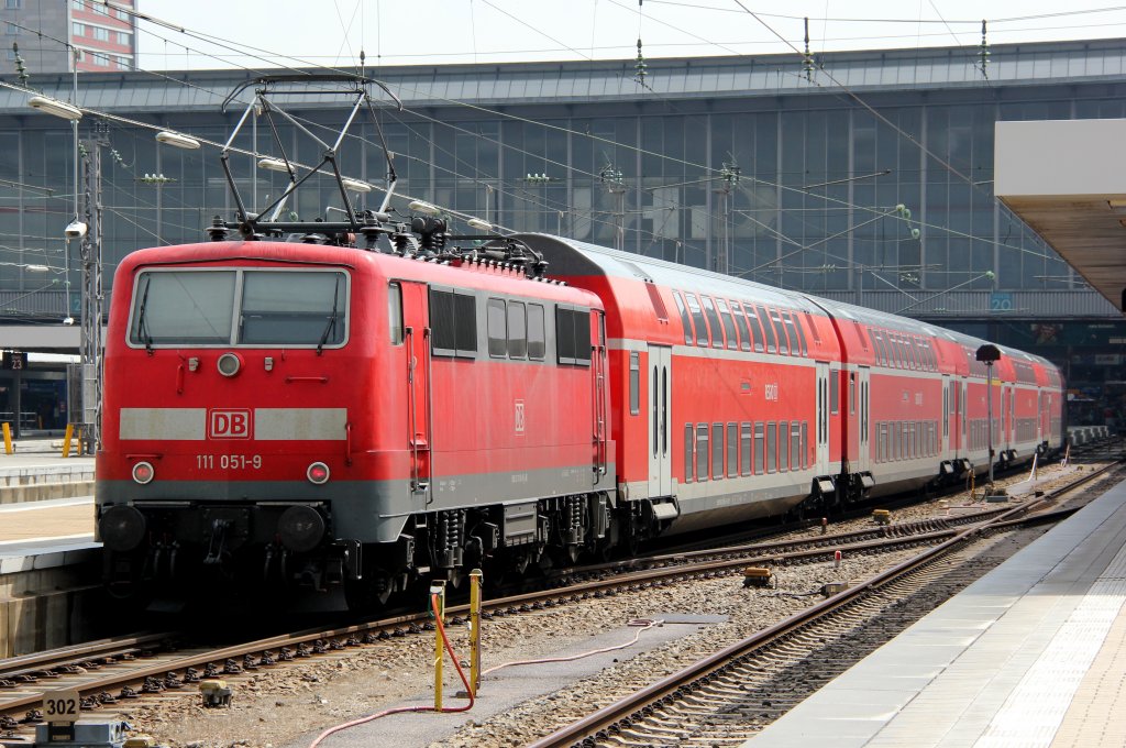 111 051-9 am 25.07.2012 in Mnchen Hbf