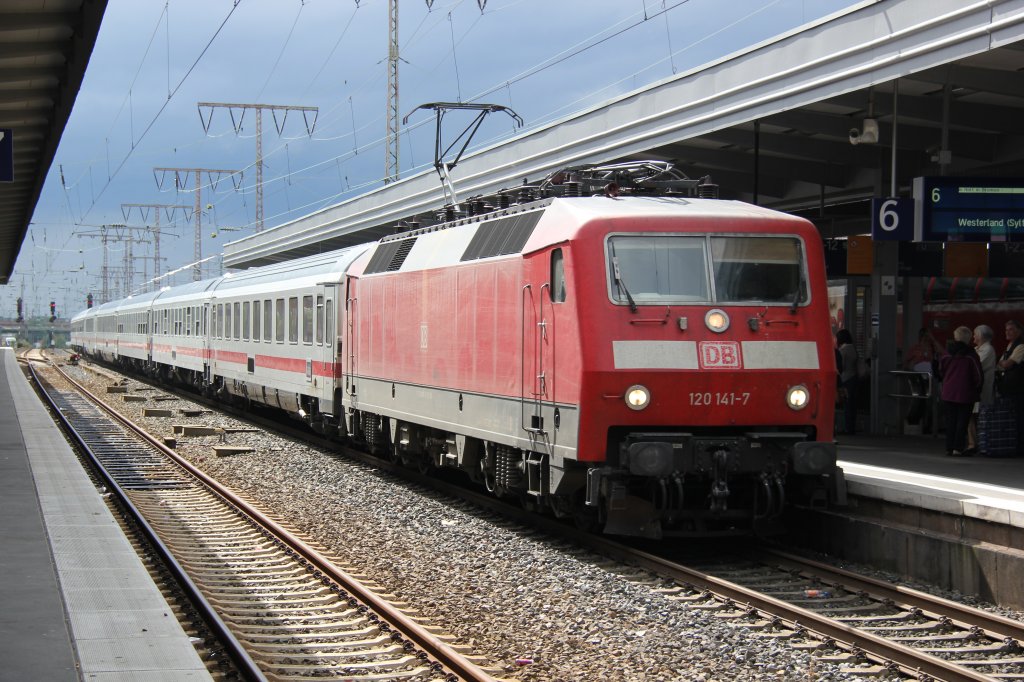 120 141-7  in Essen Hbf am 08.07.2012