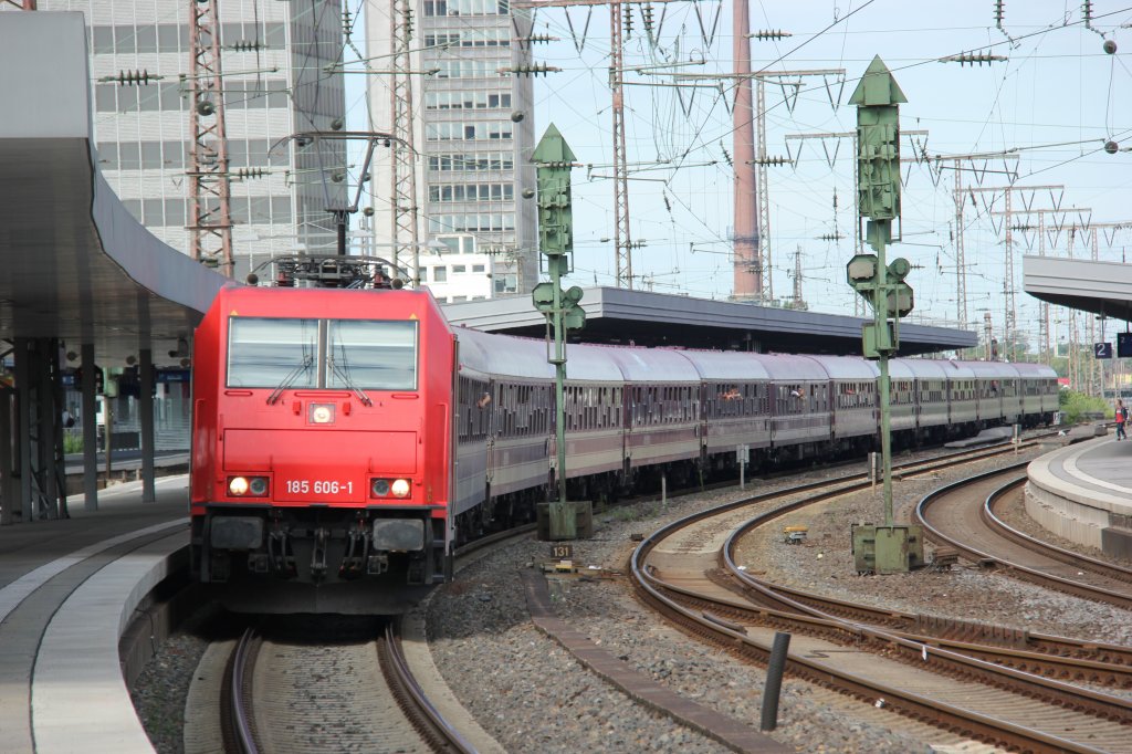 185 606-1 in Essen Hbf am 07.07.2012