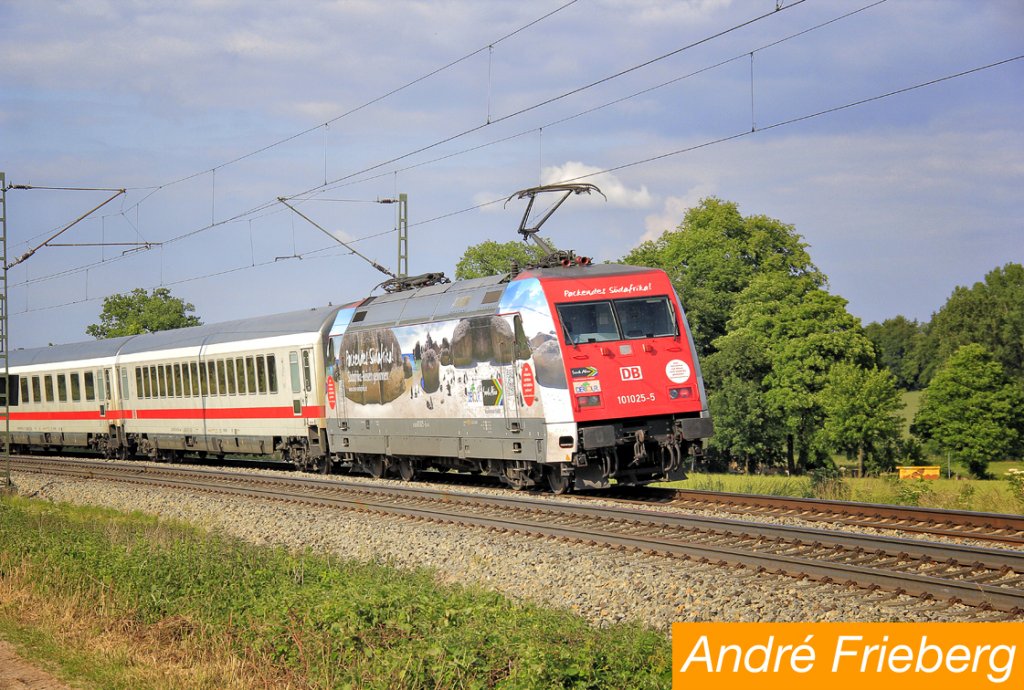 Auch die 101 025 mit Sdafrika Werbung lie sich am 10.06.12 in Vehrte blicken.