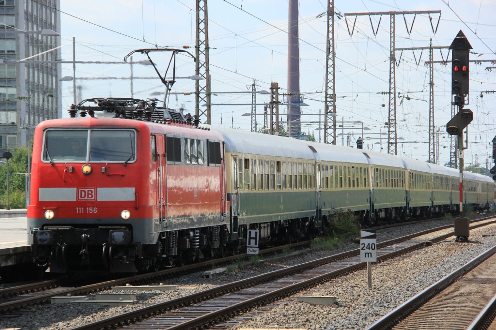 IC2410 Hanseat
111 156 am 10.08.2012 in Essen Hbf