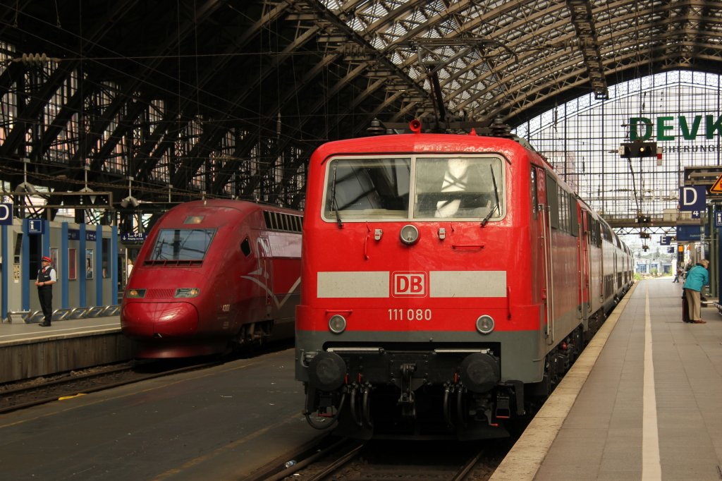 Thalys und 111 080 in Kln Hbf