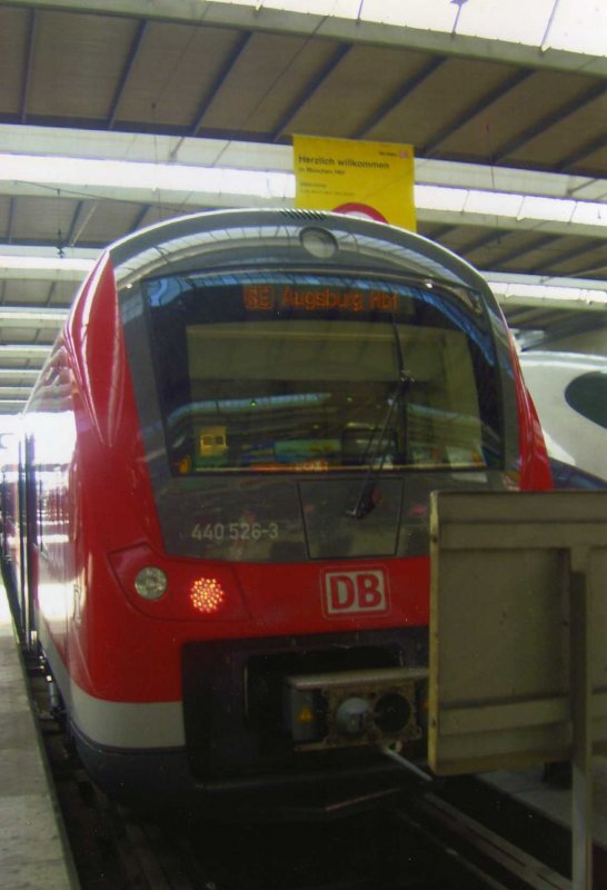 Fugger Express in München Hbf zurück nach Augsburg Hbf Br 440 526-3