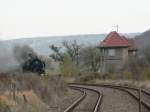DR 41 1144-9 der IGE  Werrabahn Eisenach  e.V. mit dem Leerzug von Freyburg nach Karsdorf, beim passieren des Stellwerks Laucha-Ost; 26.10.2008 (Foto: Dieter Thomas)